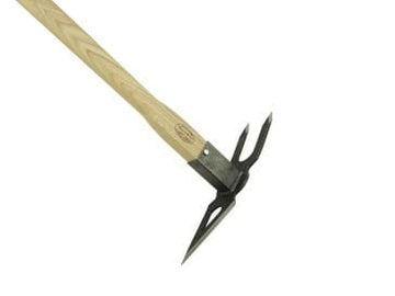 Dewit Australian pickaxe with 2 tines and 900mm ash handle