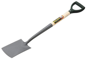 Bulldog standard border spade with wood handle