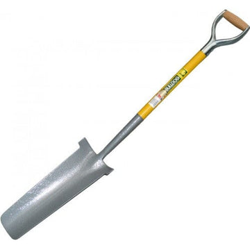 Bulldog draining spade with fibreglass shaft and wing treads