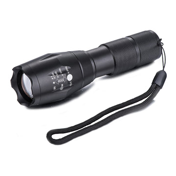 Woodbuilt XML LED Flash Light 300 Lumens | Alltrade