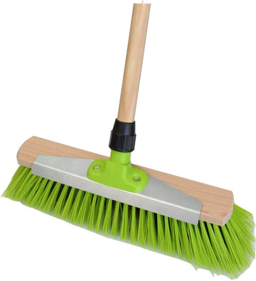 Freund garden yard broom with wooden back and scraper edge, 460mm width