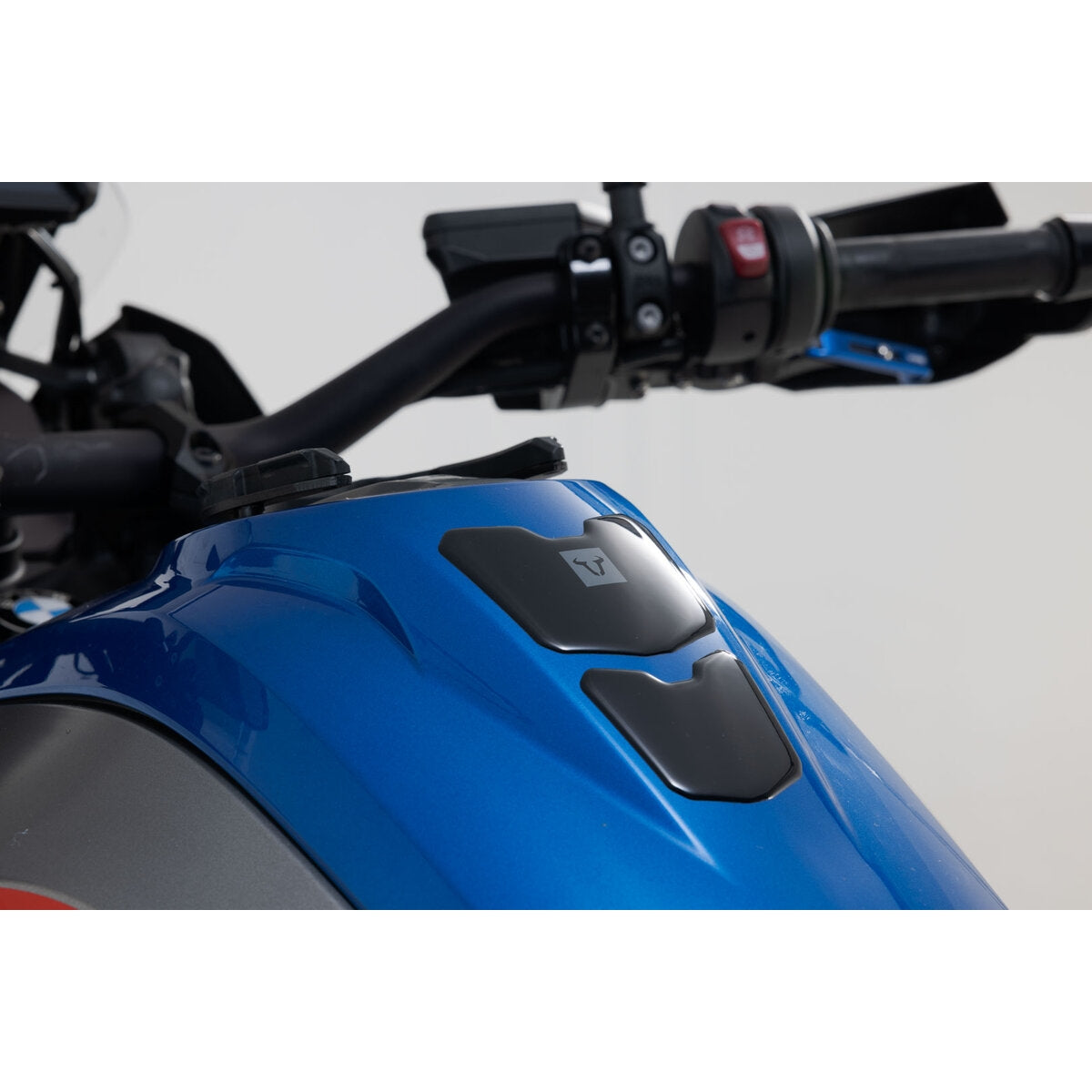 Sw-Motech Tank Pad Black 79.6mm X 113mm | Formula