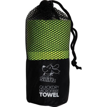 Sniffz small green microfibre towel 50x100cm with storage bag