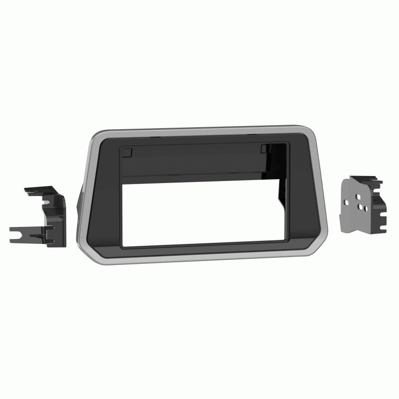Fitting Kit Nissan Sentra 2020 - Up Double Din (Gloss Black / Silver Trim) | Formula