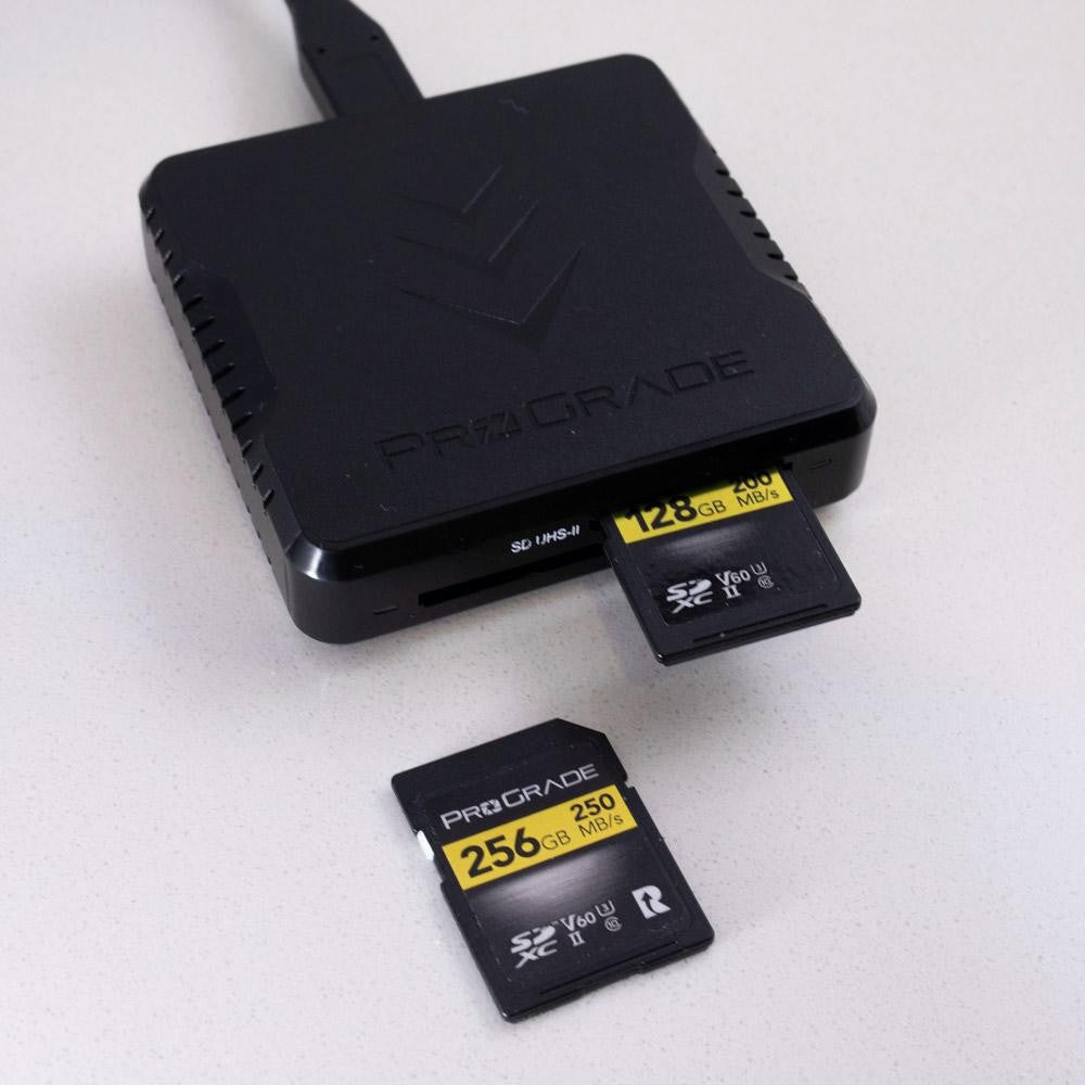 Prograde Digital Card Reader Dual Slot Sdhc / Sdxc Uhs-Ii Usb3.1 Pg08 | Formula